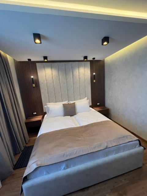 Hotel Palace San Valentino Umag Exterior photo